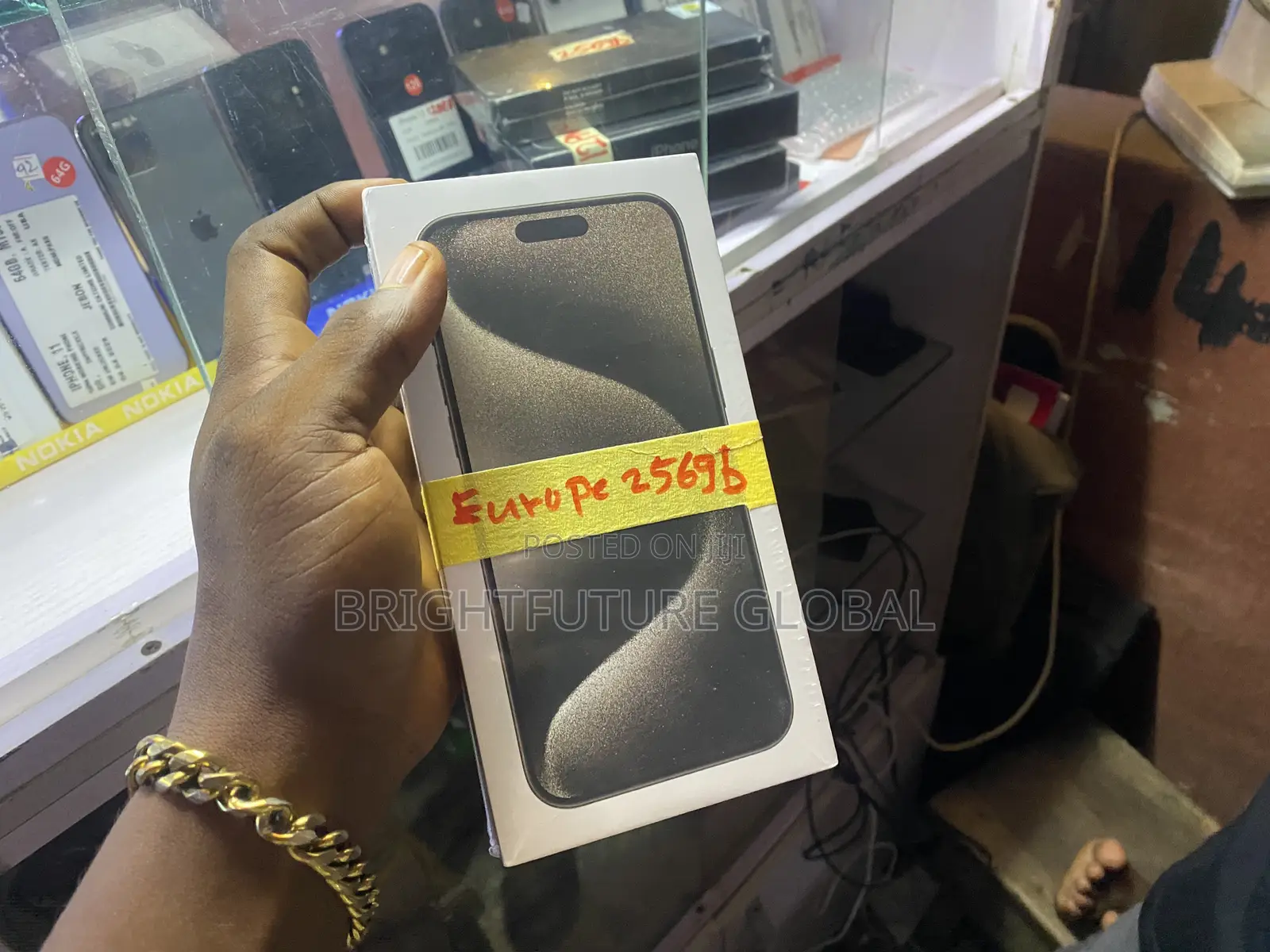 New Apple iPhone 15 Pro Max 256 GB Black