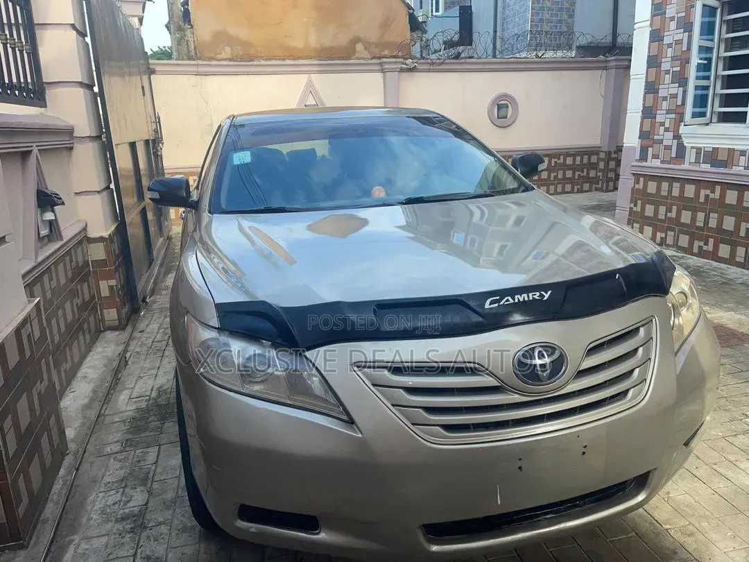 Toyota Camry 2008 Gold