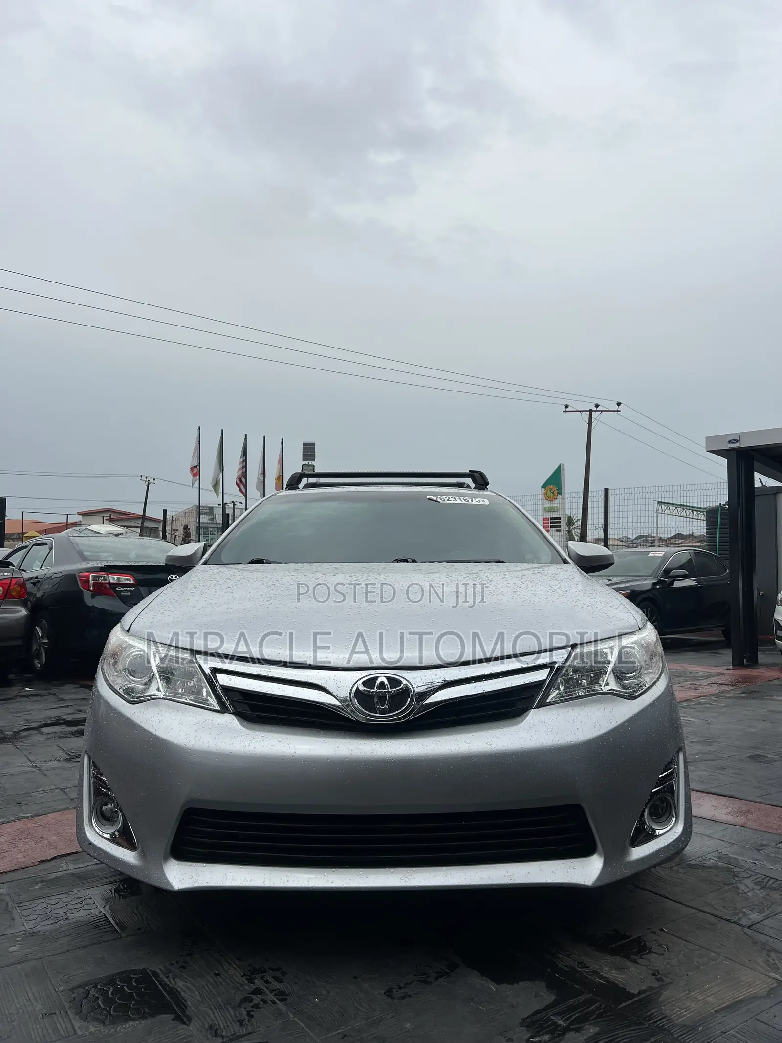 Toyota Camry XLE 4dr Sedan (3.5L 6cyl 6A) 2014 Silver