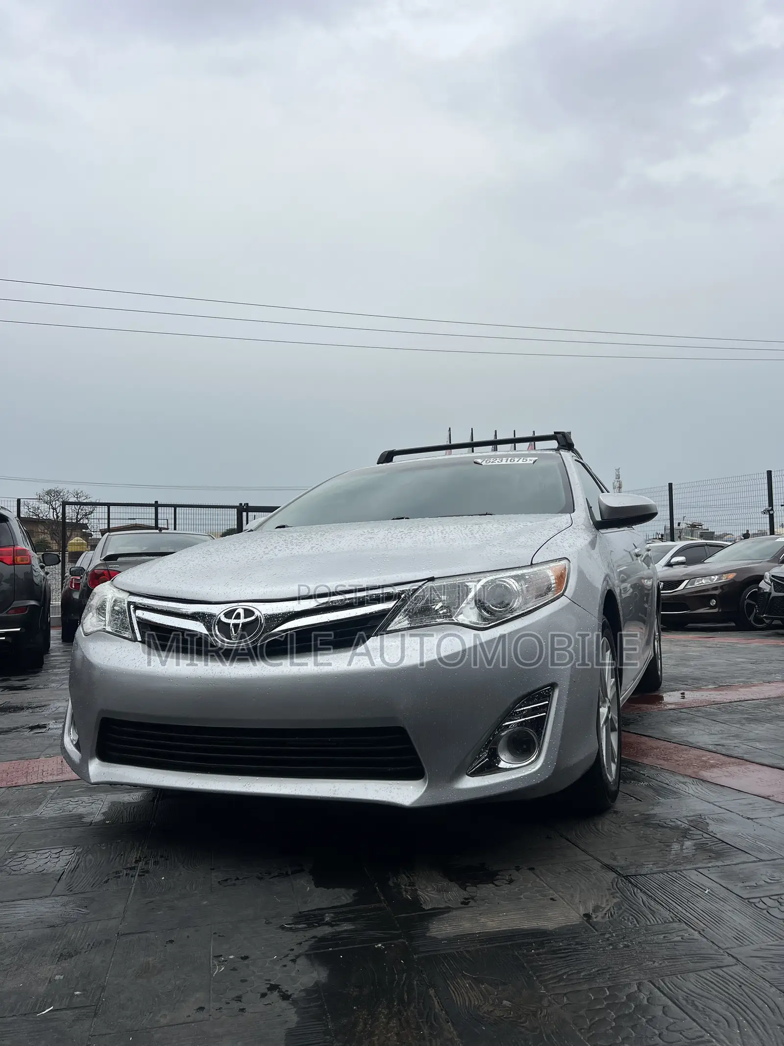 Toyota Camry XLE 4dr Sedan (3.5L 6cyl 6A) 2014 Silver