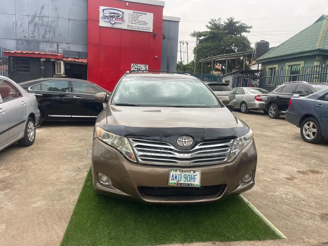 Toyota Venza V6 AWD 2010 Gold