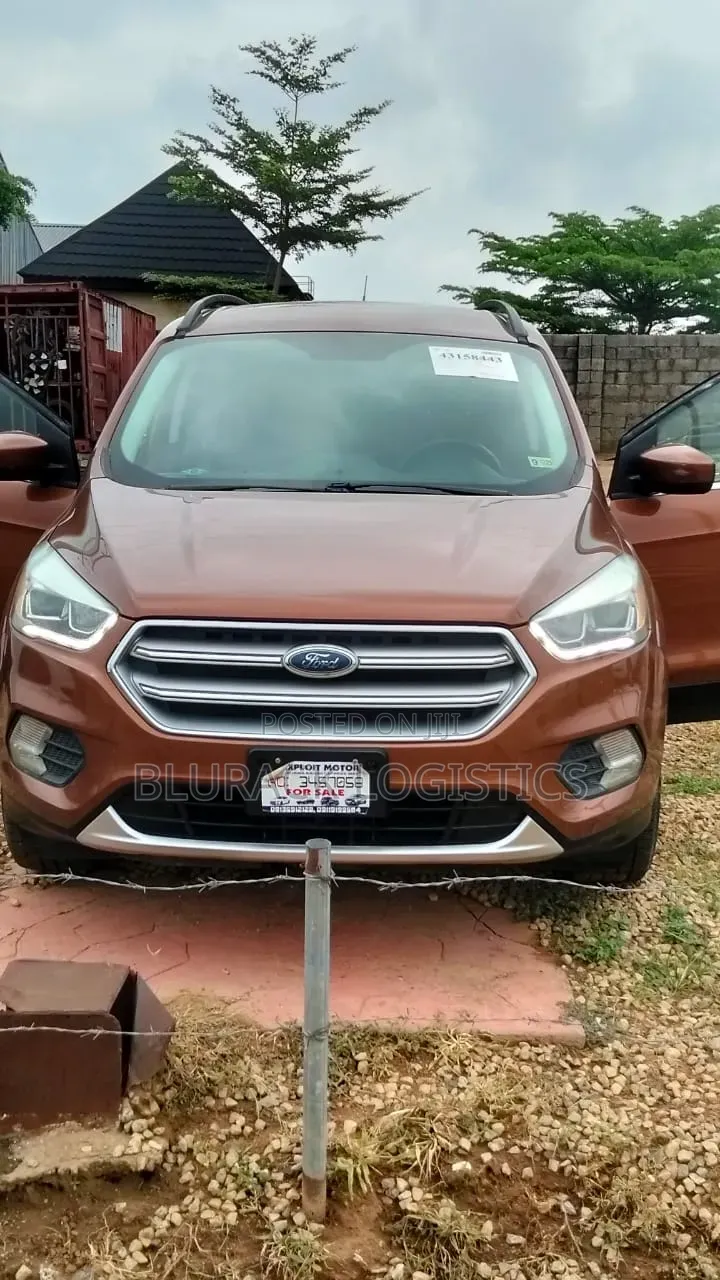 Ford Escape SE FWD 2017 Orange