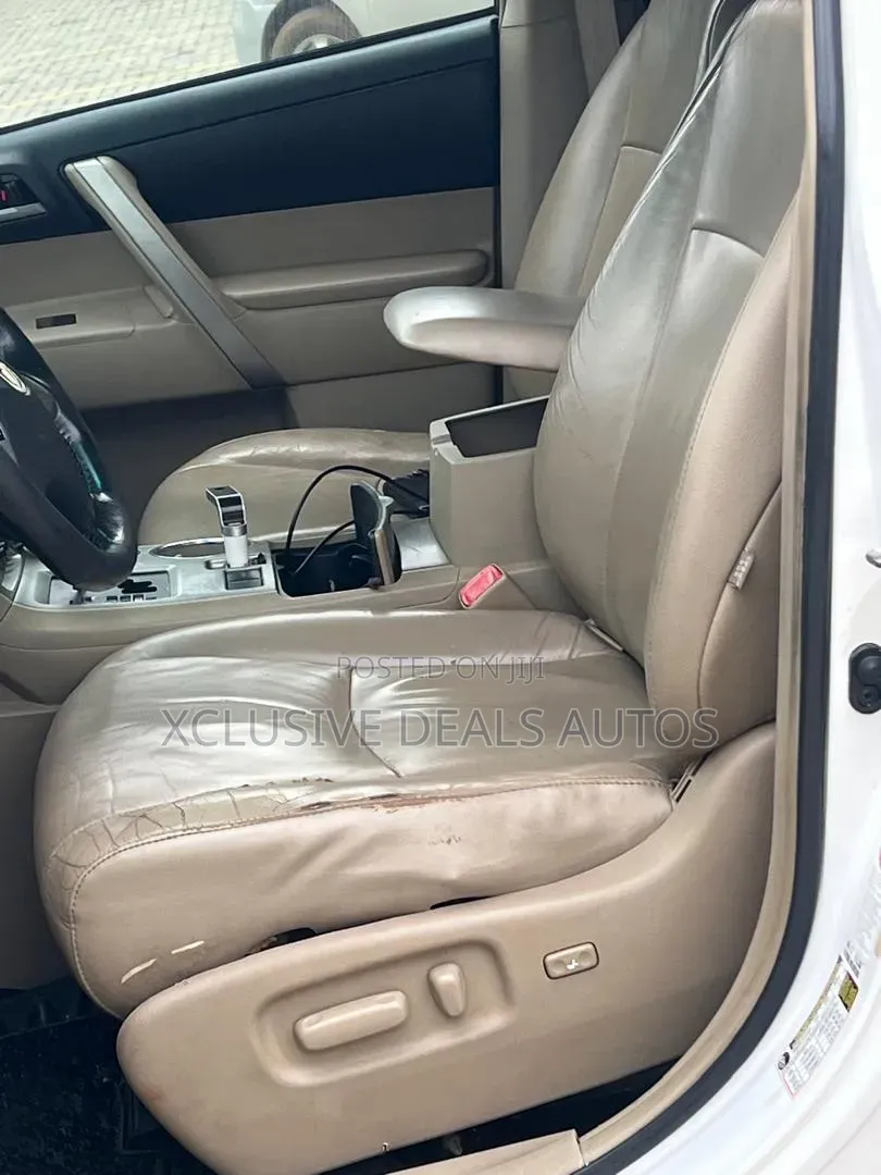 Toyota Highlander 2012 White