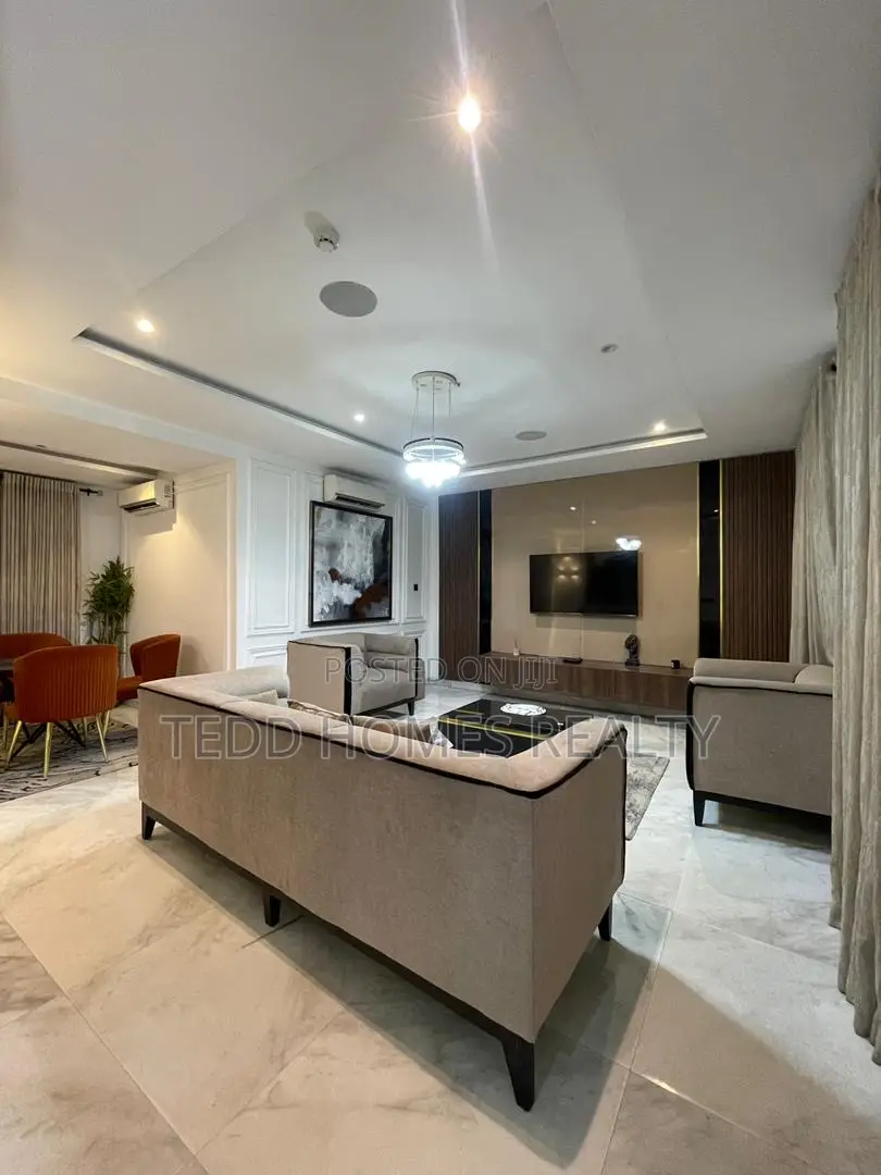 4bdrm Duplex in Lekki for rent