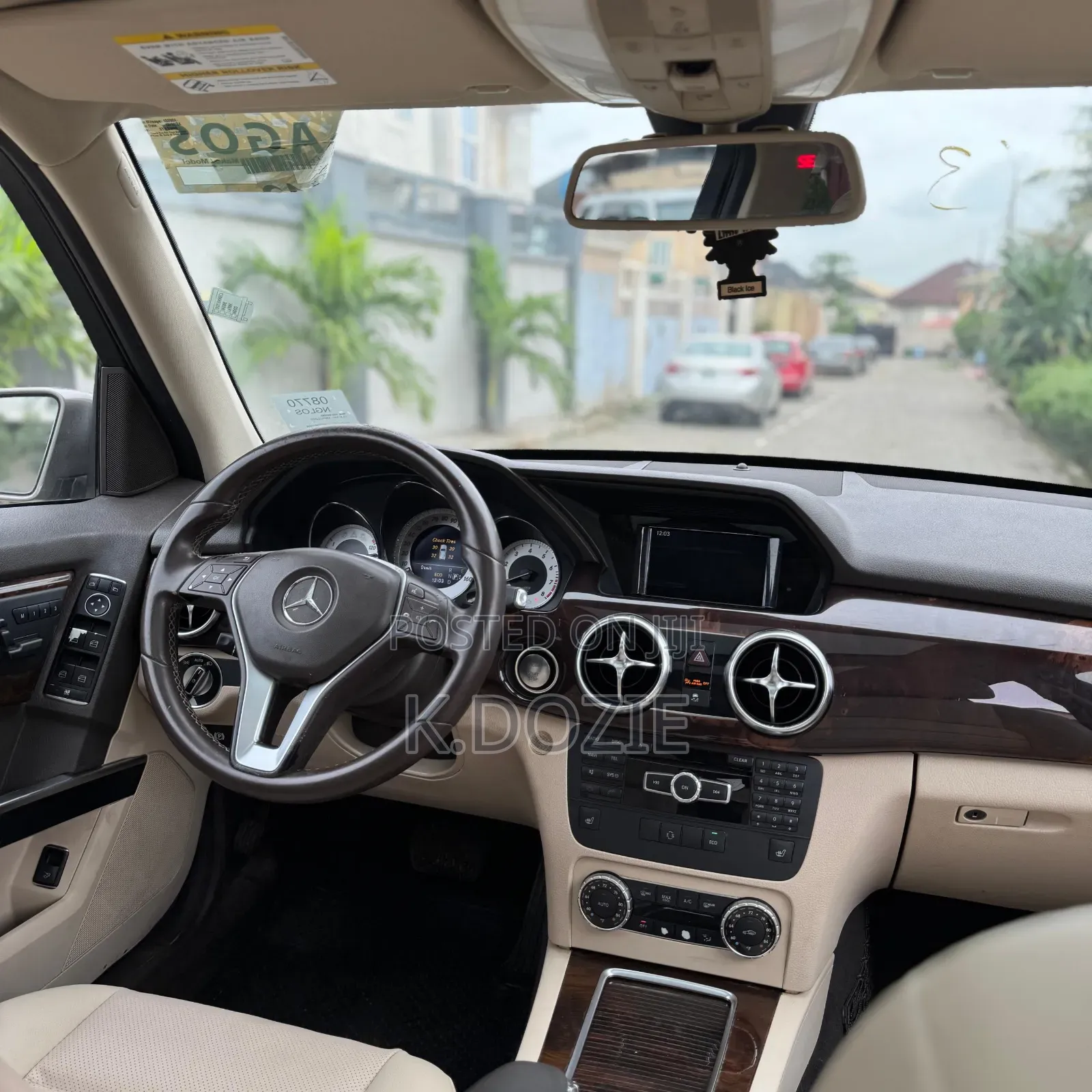 Mercedes-Benz GLK-Class 2015 Brown