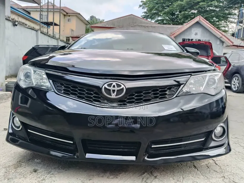 Toyota Camry 2014 Black