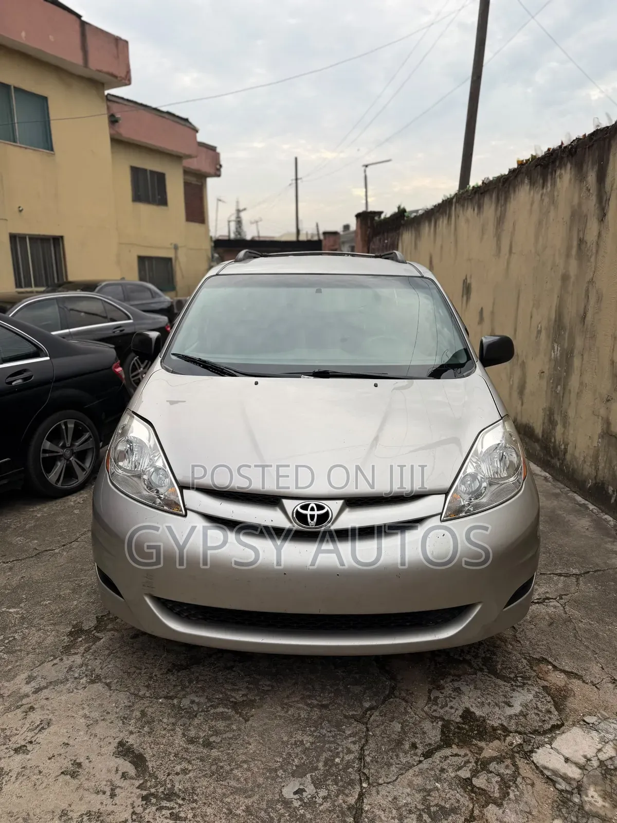 Toyota Sienna 2009 Silver