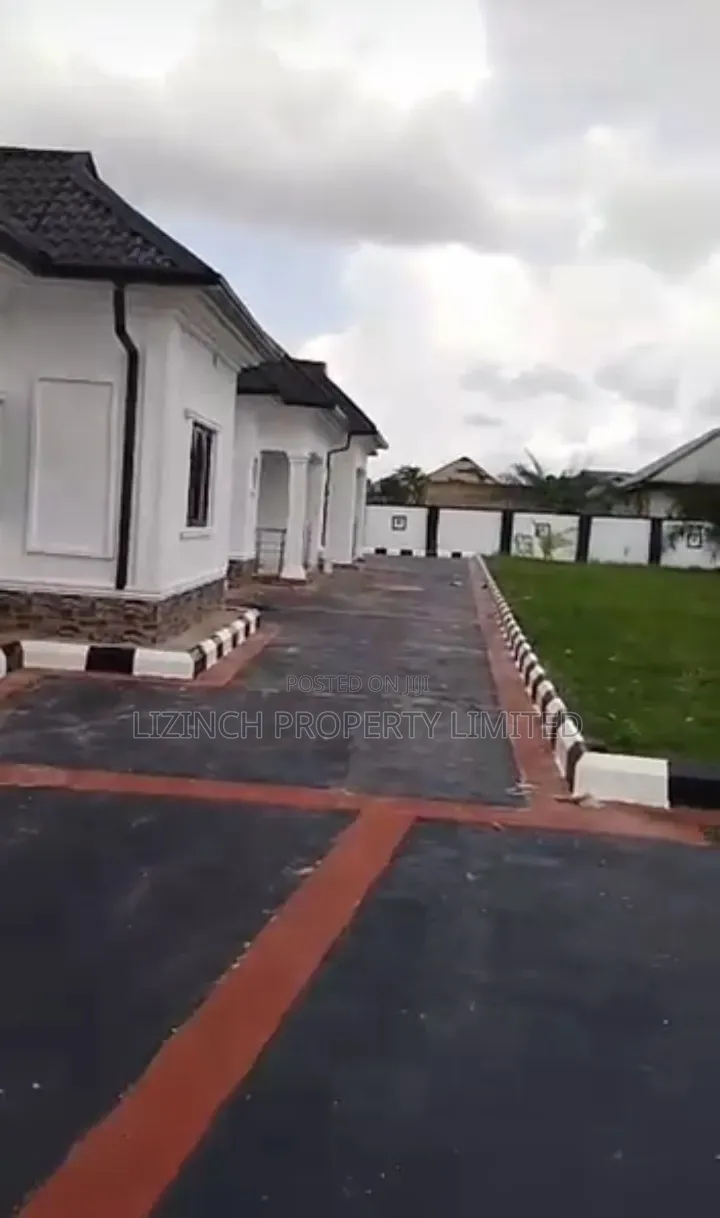 3bdrm Bungalow in Benin City for sale