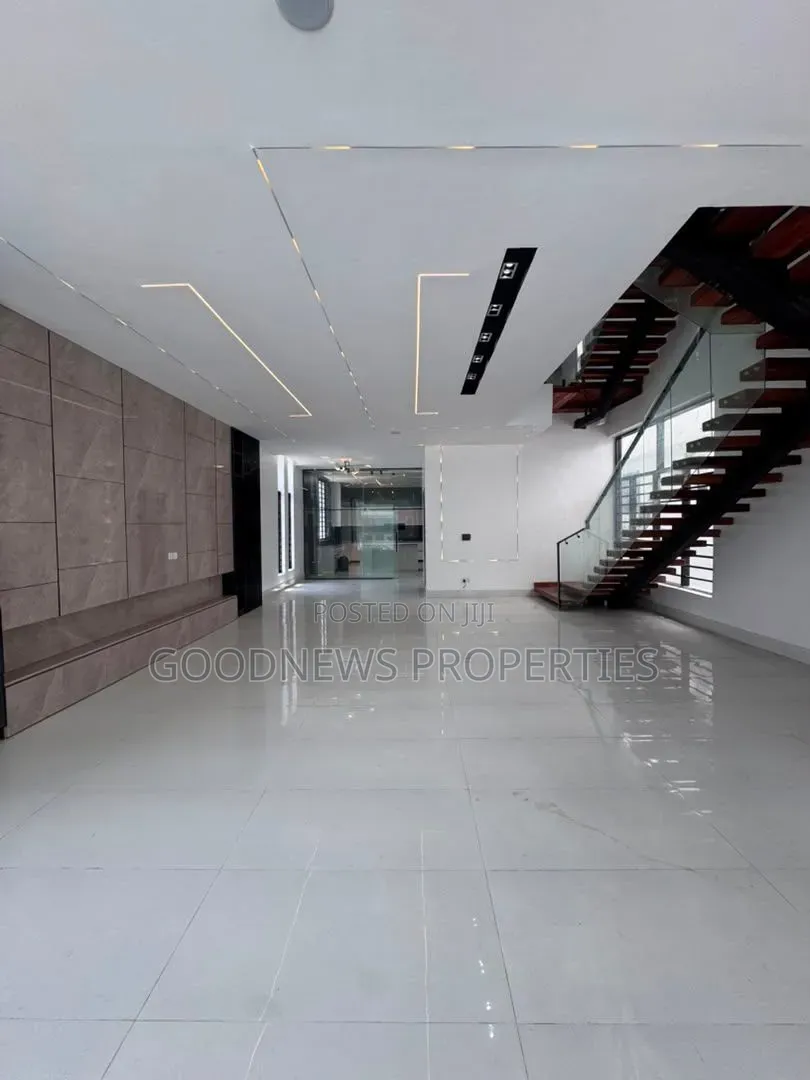 5bdrm Duplex in Chevron Lekki Lagos for sale
