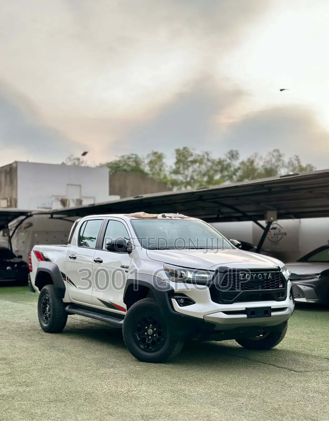 New Toyota Hilux 2025 White