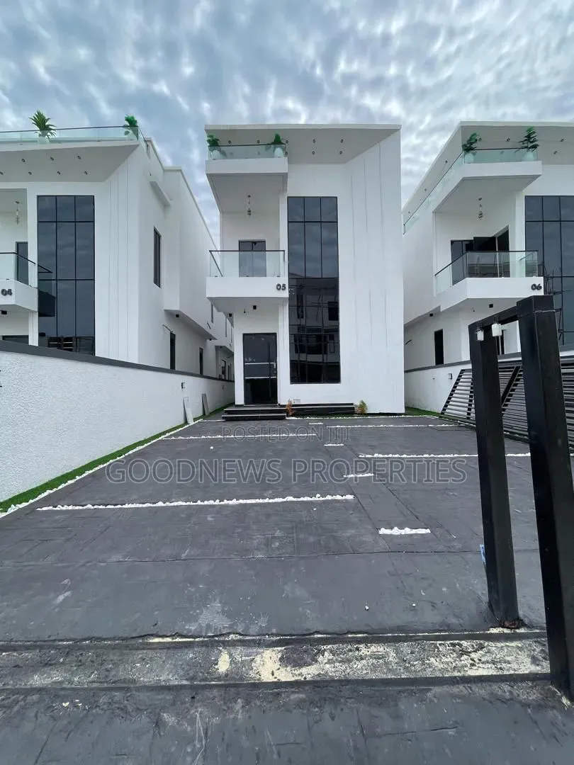 5bdrm Duplex in Chevron Lekki Lagos for sale