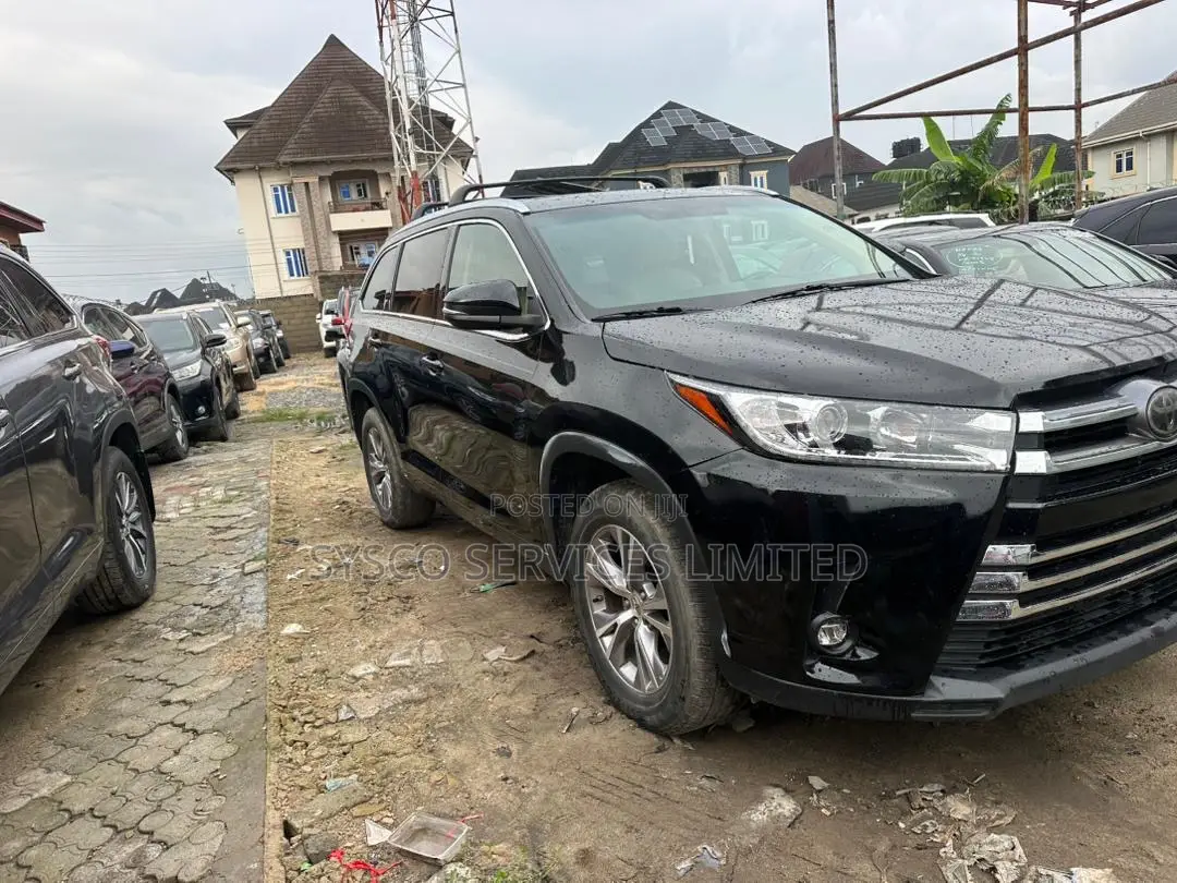 Toyota Highlander XLE 4dr SUV (3.5L 6cyl 6A) 2015 Black