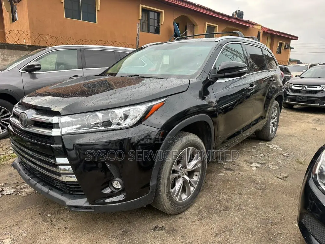 Toyota Highlander XLE 4dr SUV (3.5L 6cyl 6A) 2015 Black