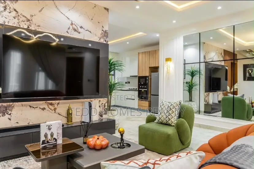 Furnished 2bdrm Penthouse in Lekki for sale