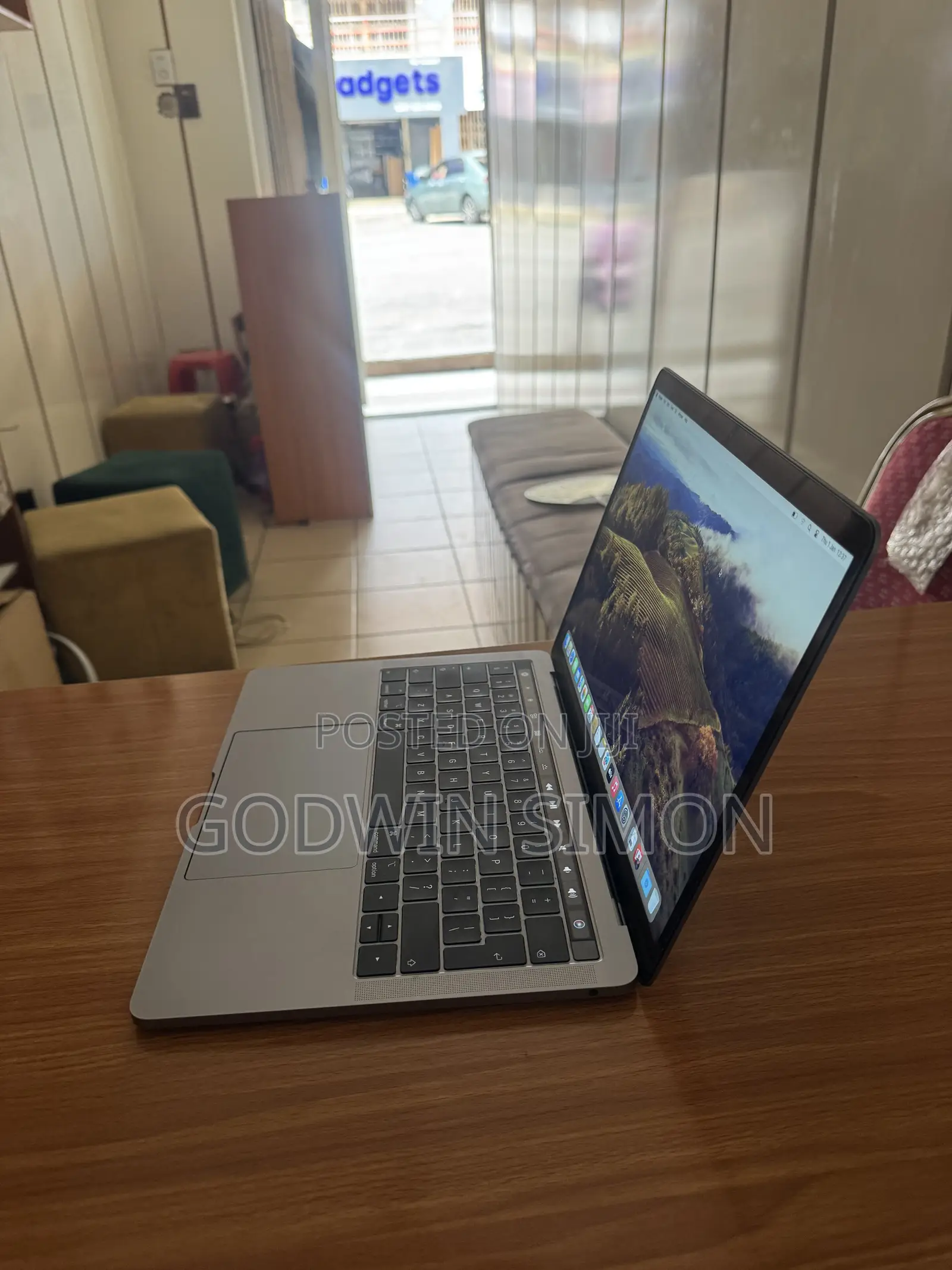 Laptop Apple MacBook Pro 2019 8GB Intel Core i5 SSD 128GB