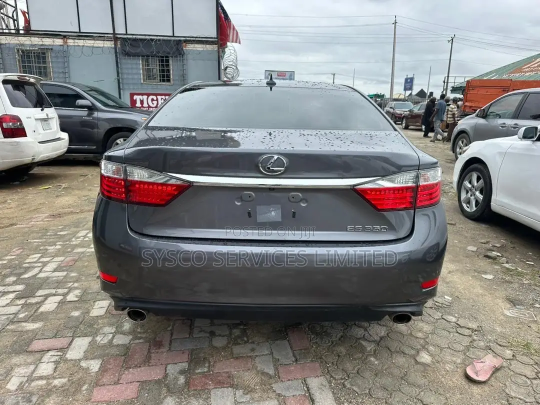 Lexus ES 350 FWD 2013 Gray
