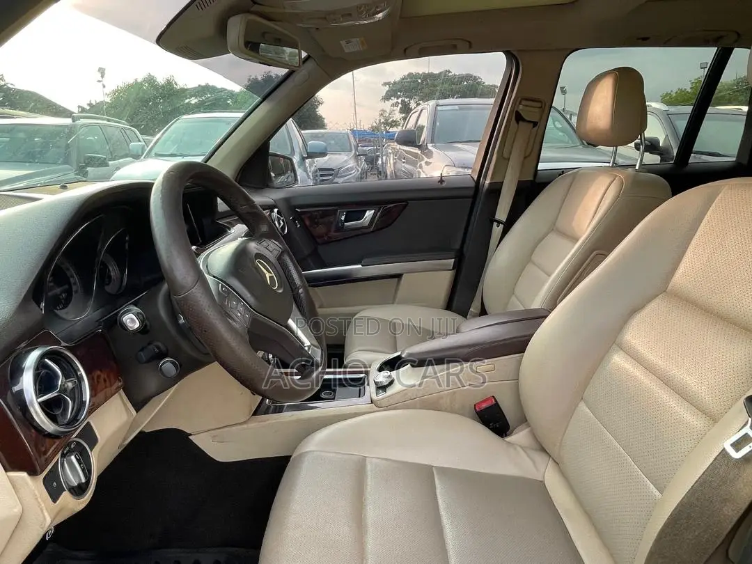 Mercedes-Benz GLK-Class 2013 Brown