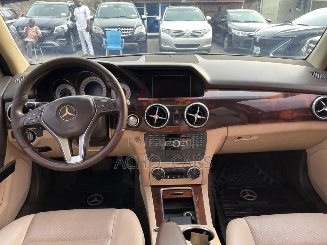 Mercedes-Benz GLK-Class 2013 Brown