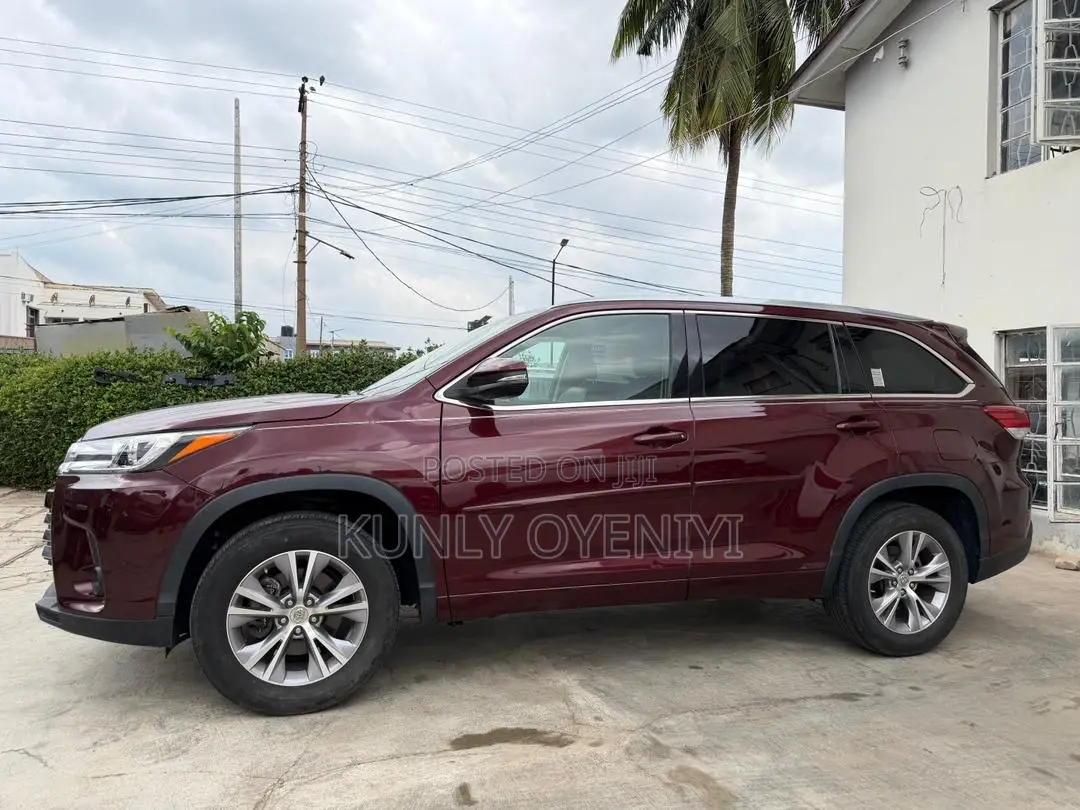 Toyota Highlander XLE 4dr SUV (3.5L 6cyl 6A) 2015 Burgundy