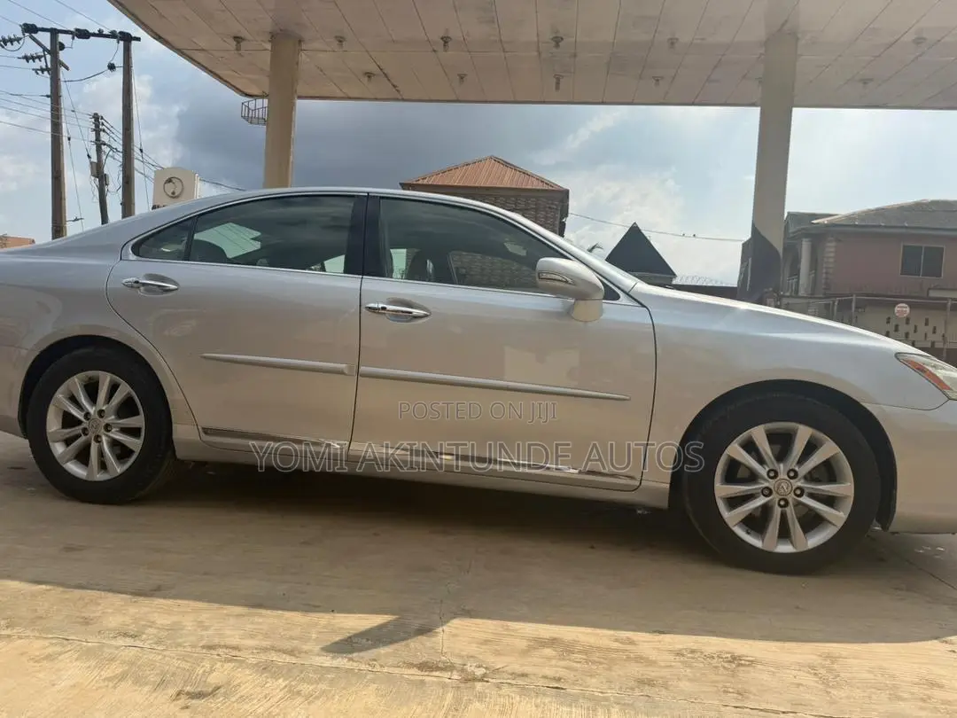 Lexus ES 350 2011 Silver