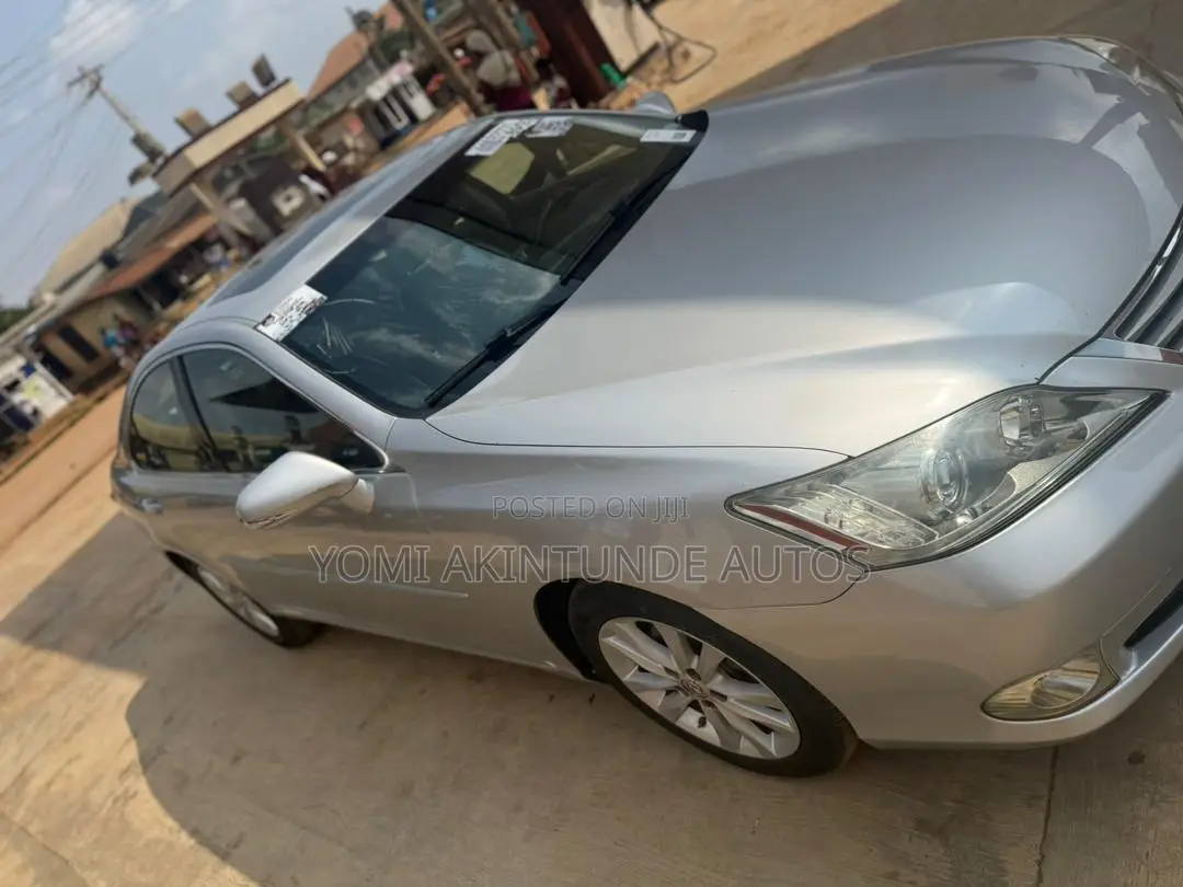 Lexus ES 350 2011 Silver