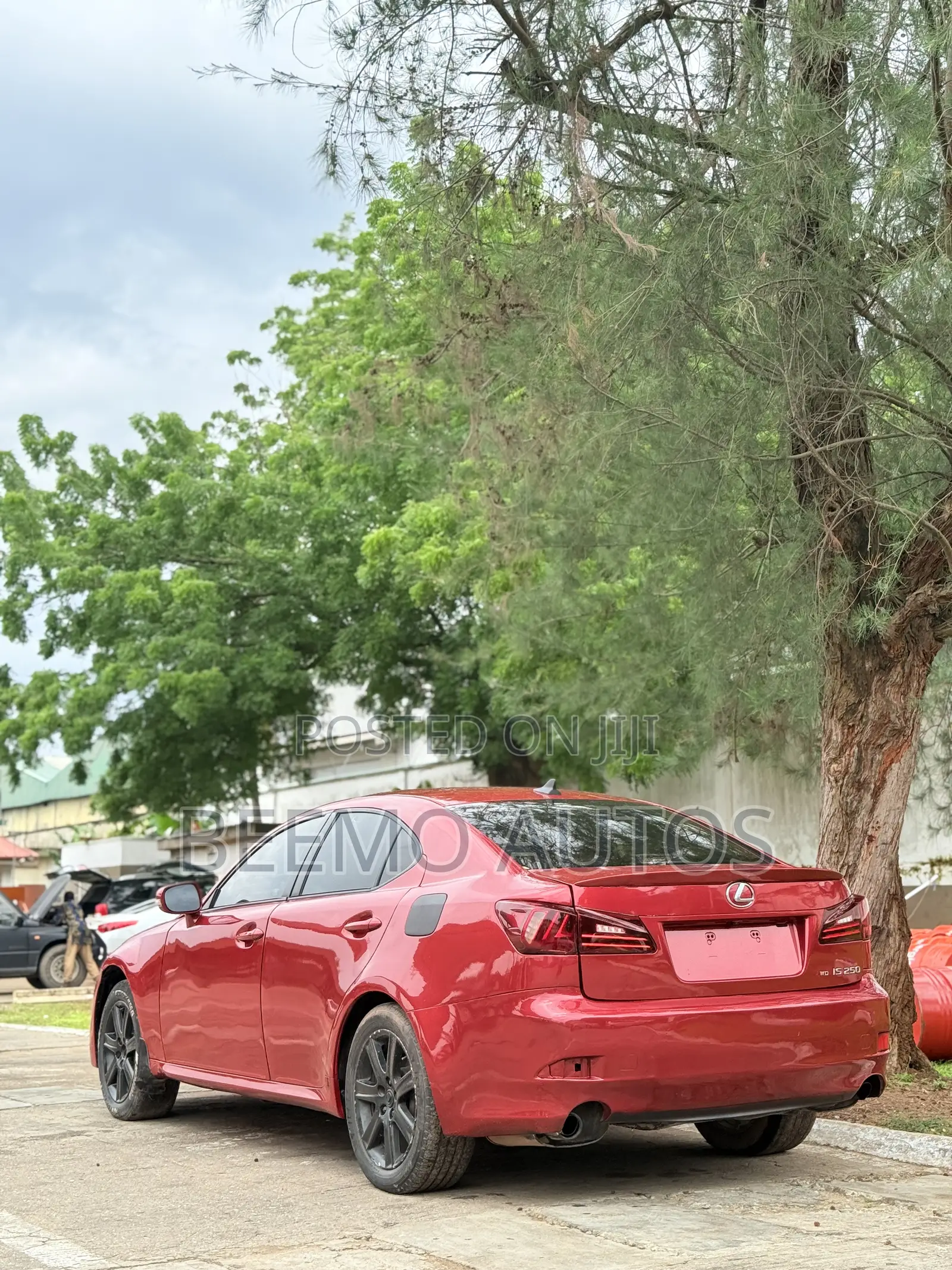 Lexus IS 2012 Red