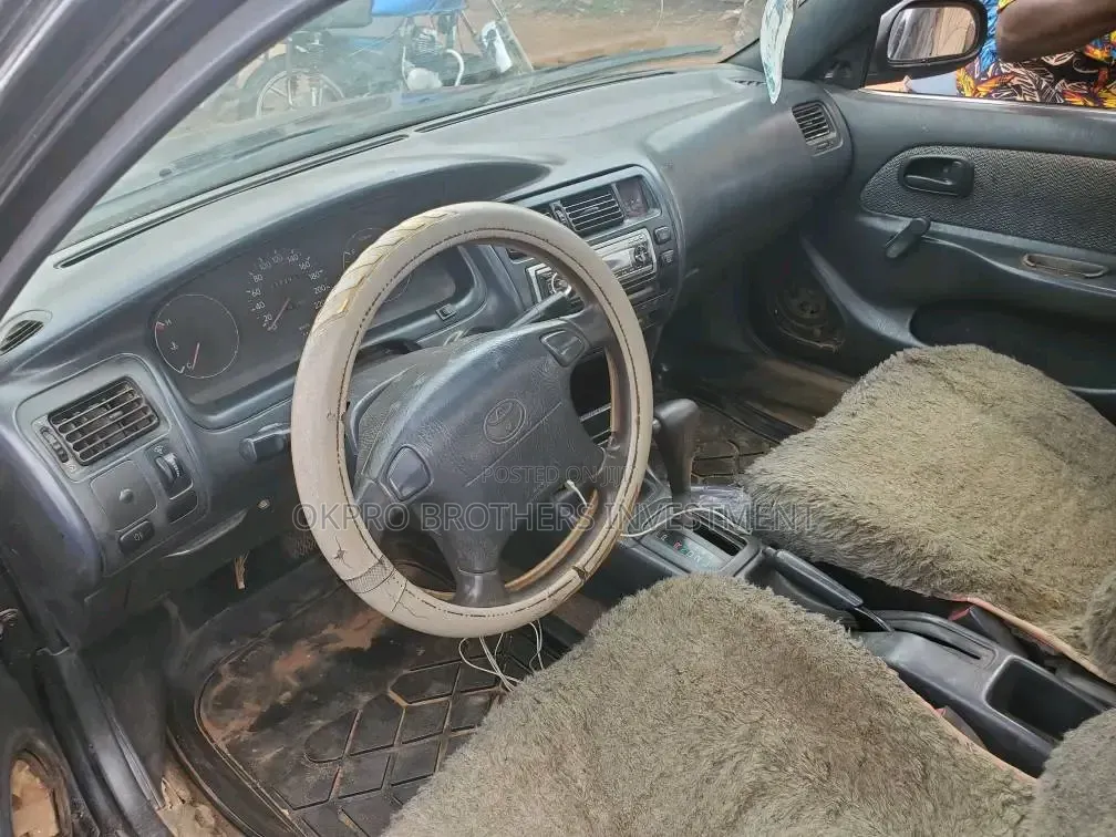 Toyota Corolla Hatchback 1999 Black