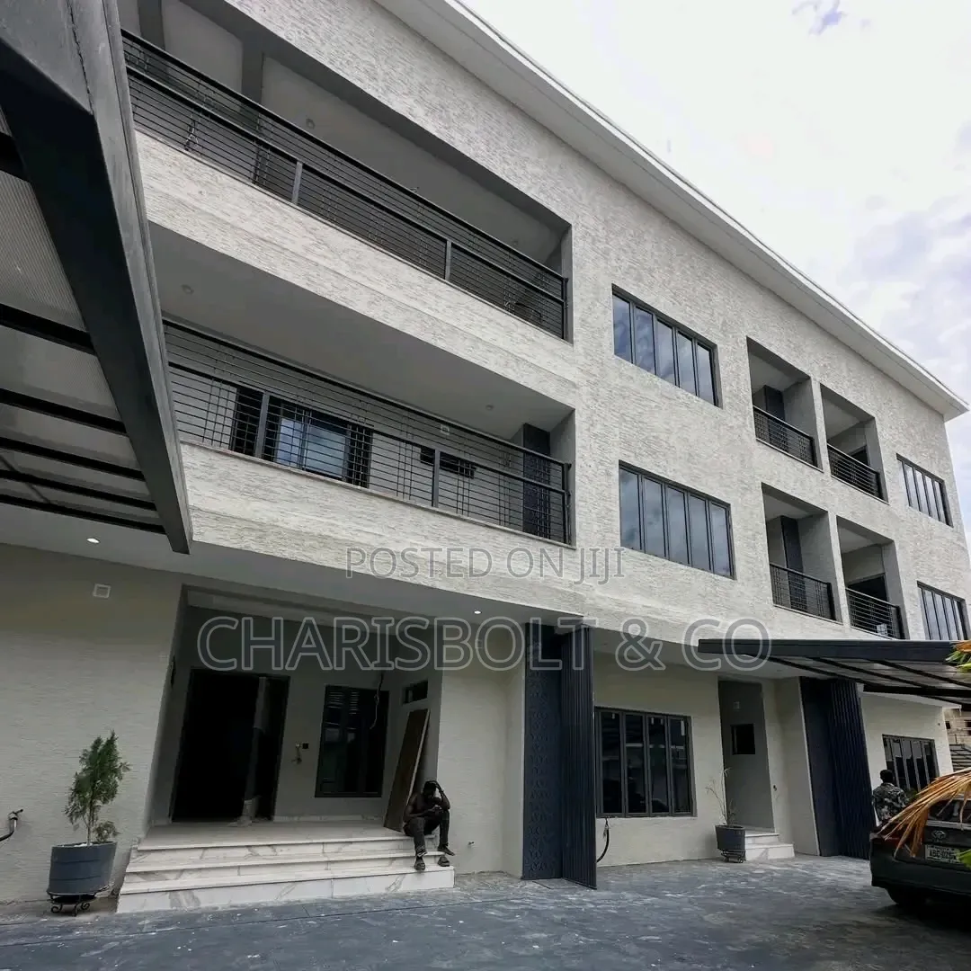 4bdrm Townhouse/Terrace in Jahi for sale