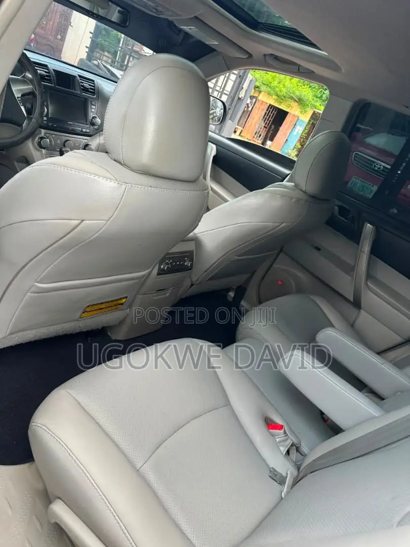 Toyota Highlander 2013 Black
