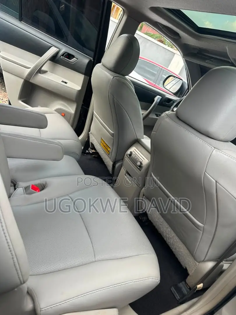 Toyota Highlander 2013 Black