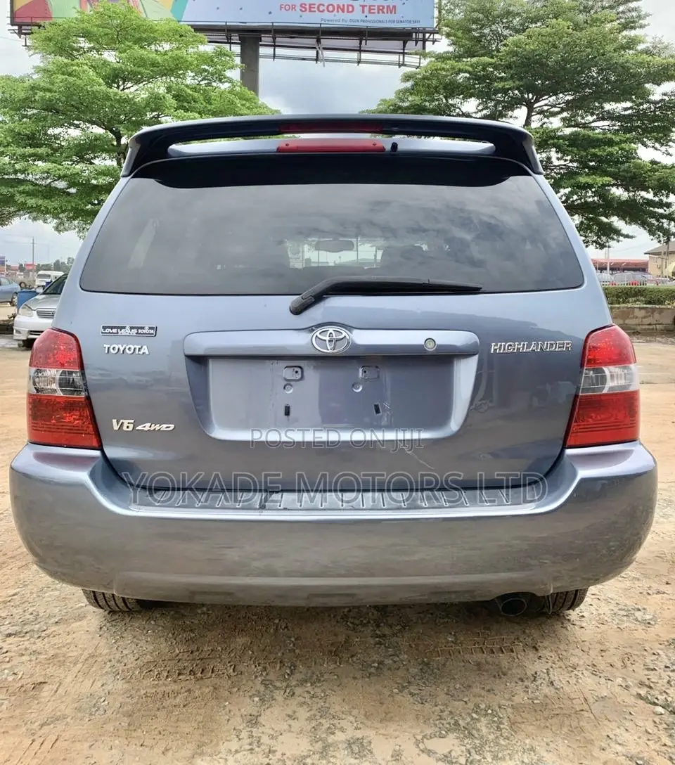 Toyota Highlander Limited V6 2005 Blue