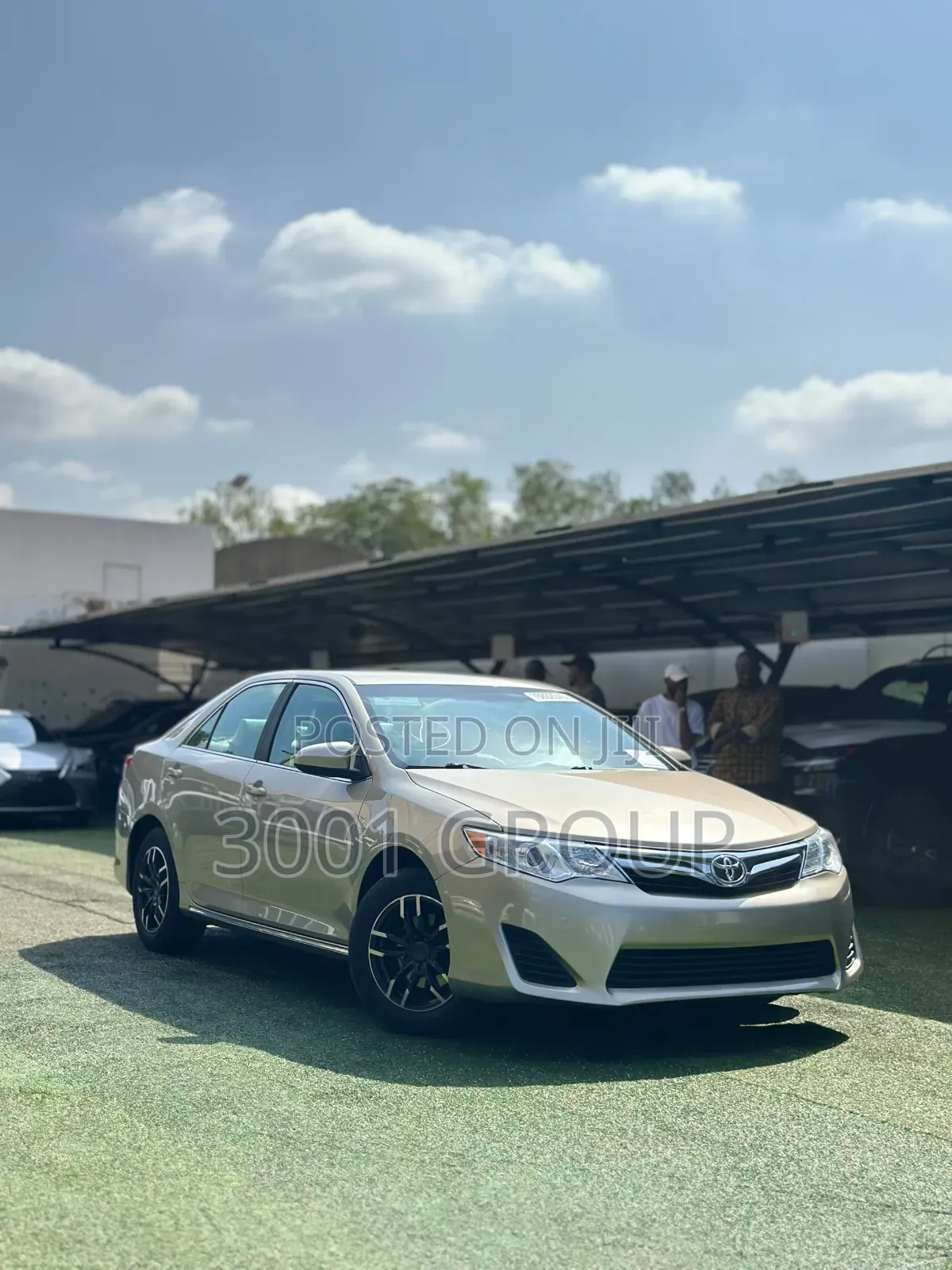 Toyota Camry 2014 Gold
