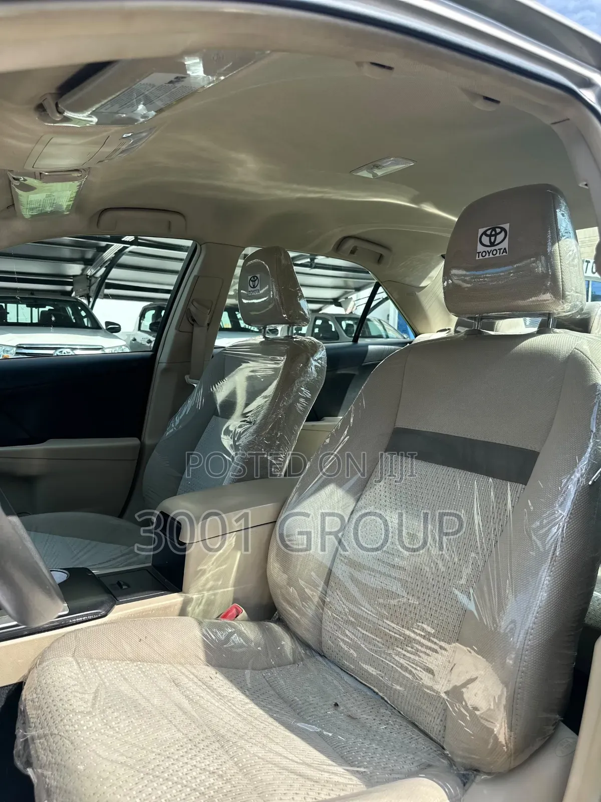 Toyota Camry 2014 Gold