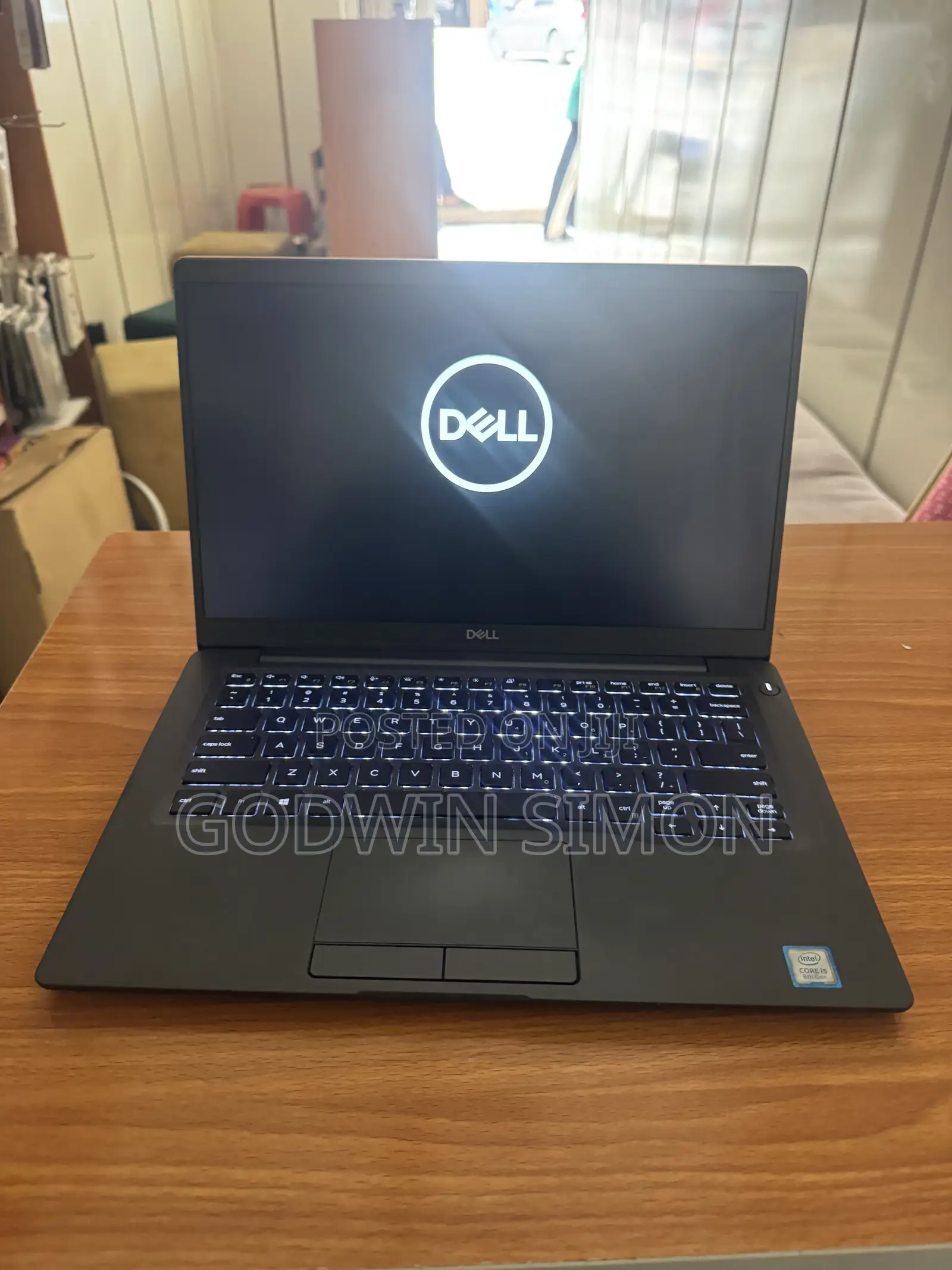 Laptop Dell Latitude 7400 8GB Intel Core i5 SSD 256GB