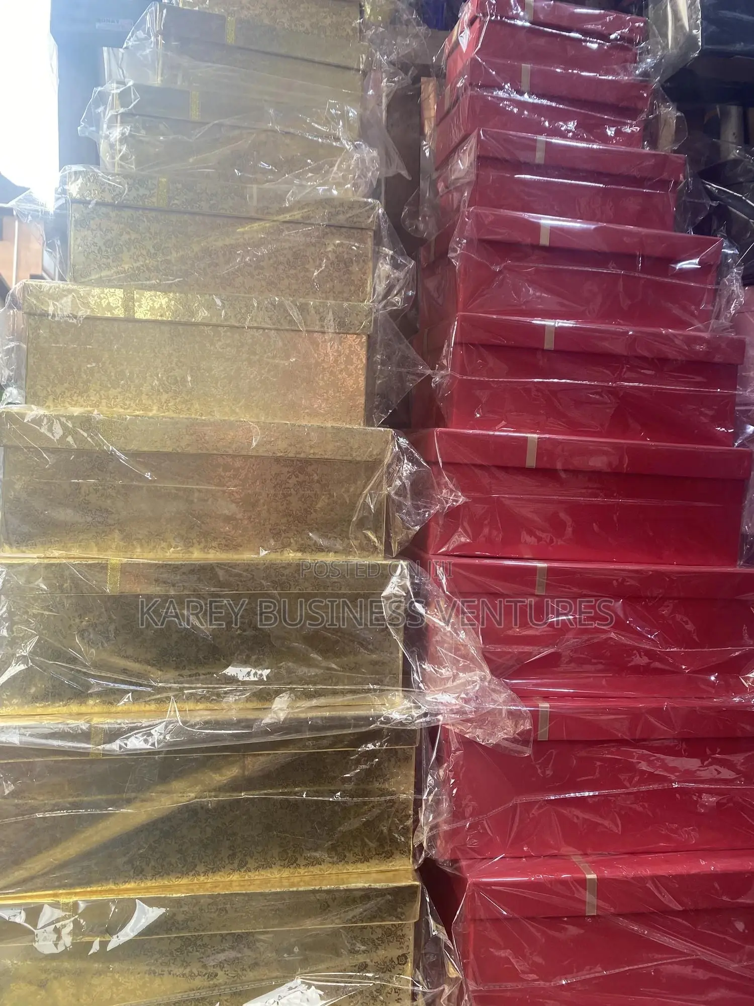 Gift Boxes of Different Designs,Sizes,Color and Placement for Gifting