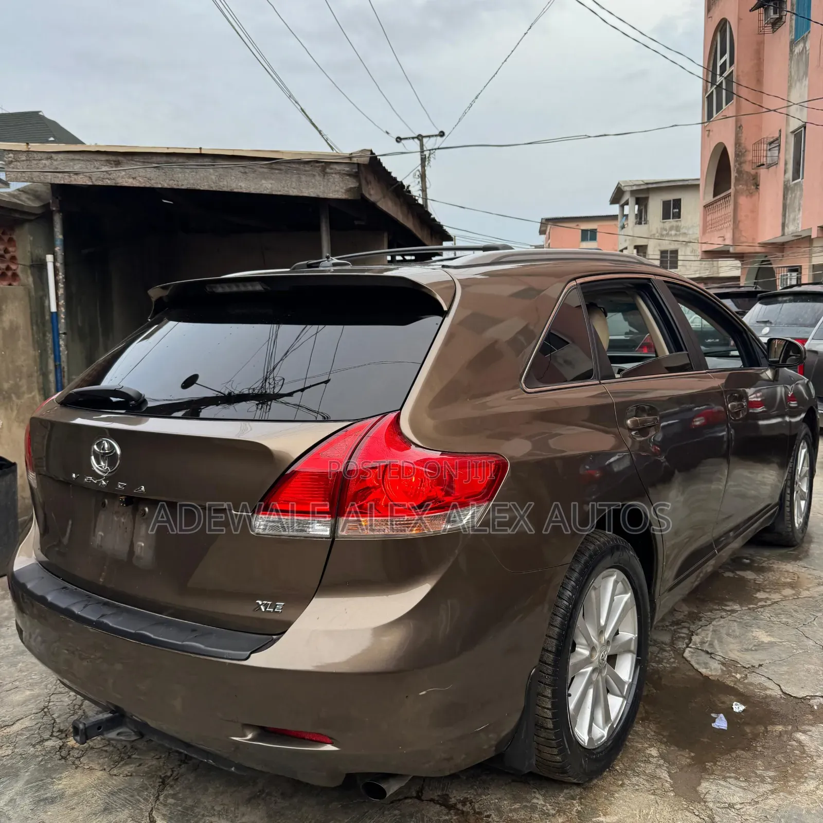 Toyota Venza XLE 2010 Brown