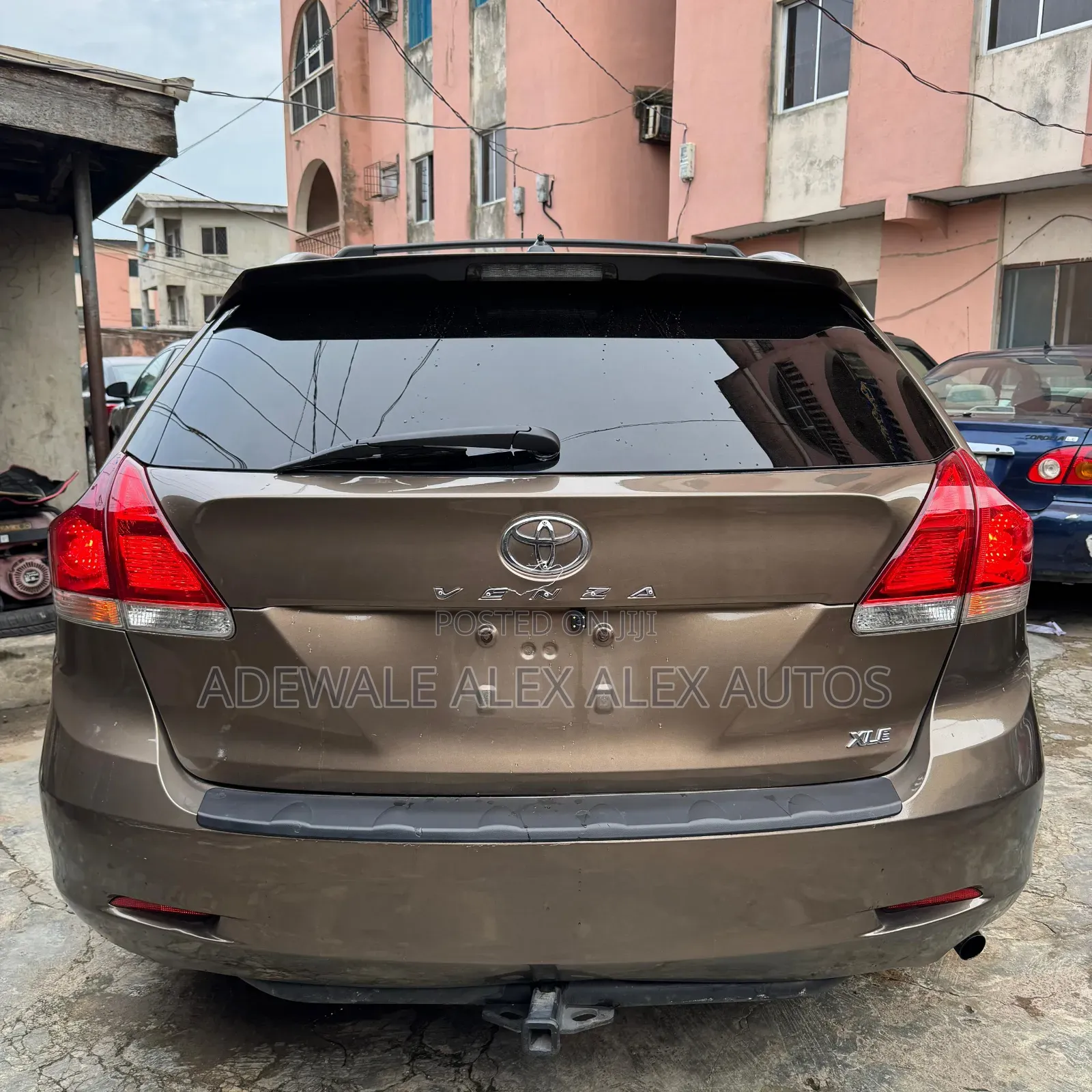 Toyota Venza XLE 2010 Brown