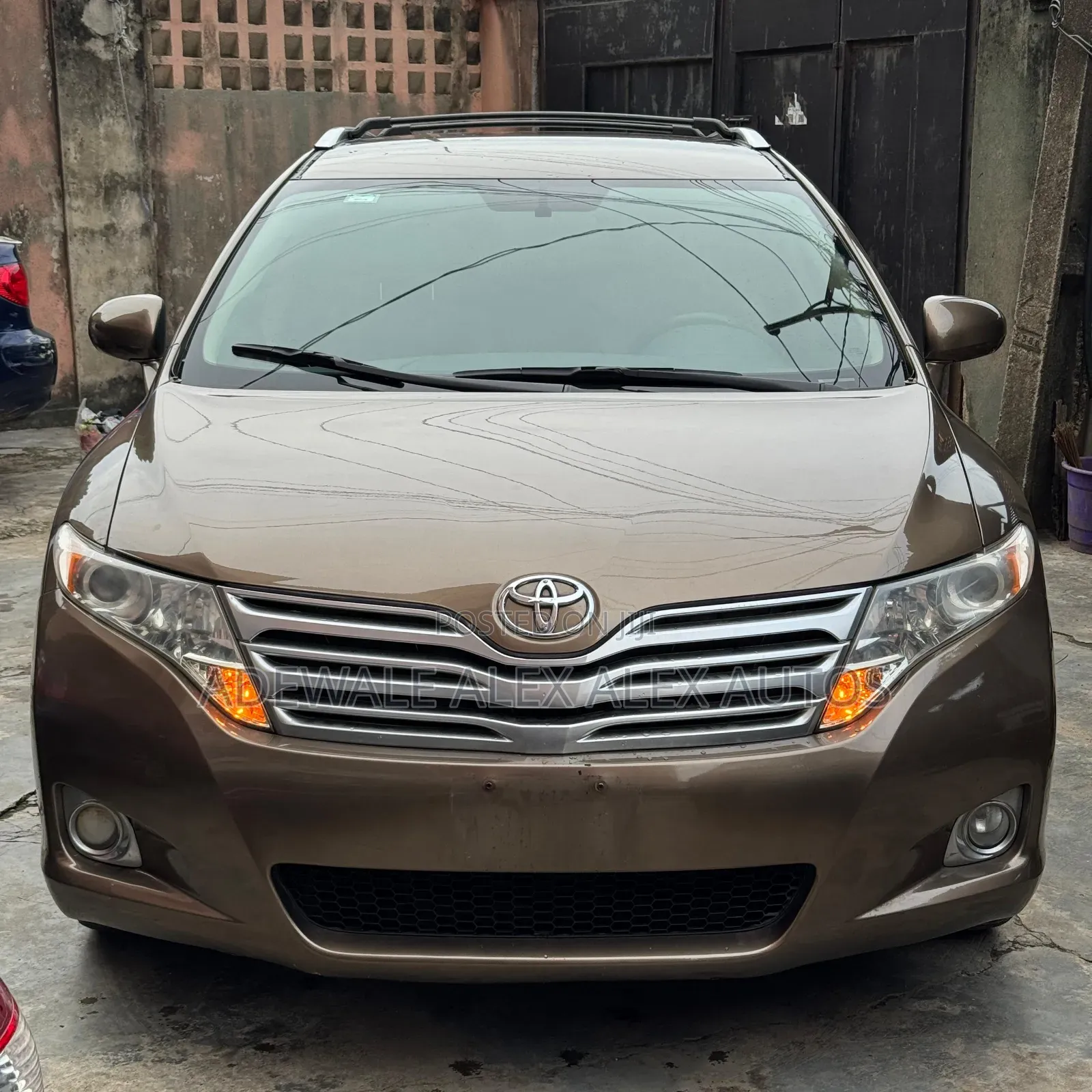 Toyota Venza XLE 2010 Brown