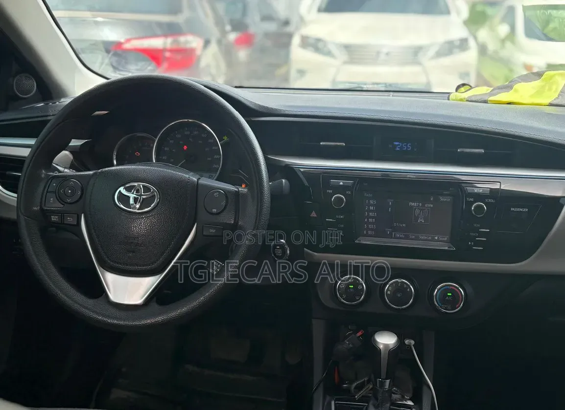 Toyota Corolla 2016 Blue