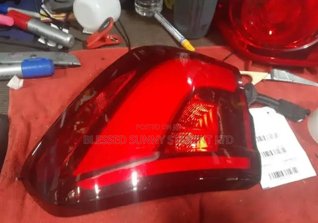 Back Light Infiniti Qx80 2022