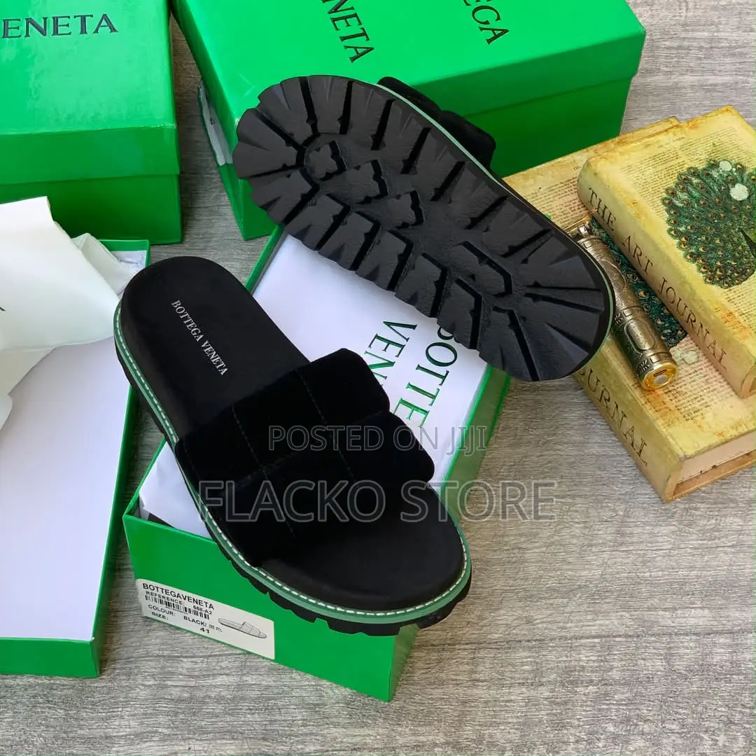 Original Bottega Veneta Slips