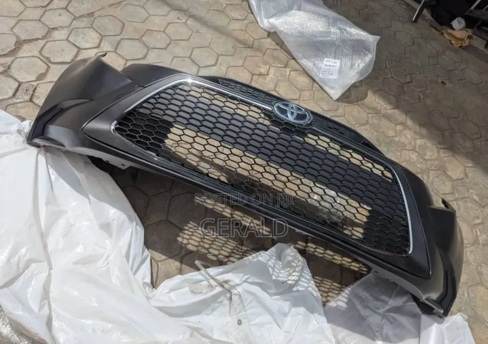 Front Bumper Corolla 2020/2021 Le