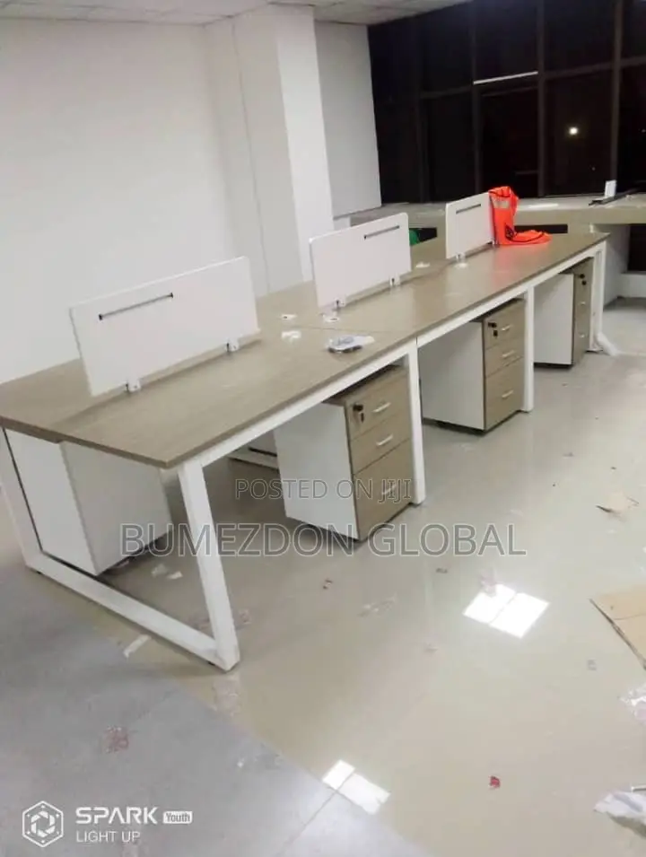 Modern 4-Person Office Workstation Desk With Privacy Screen