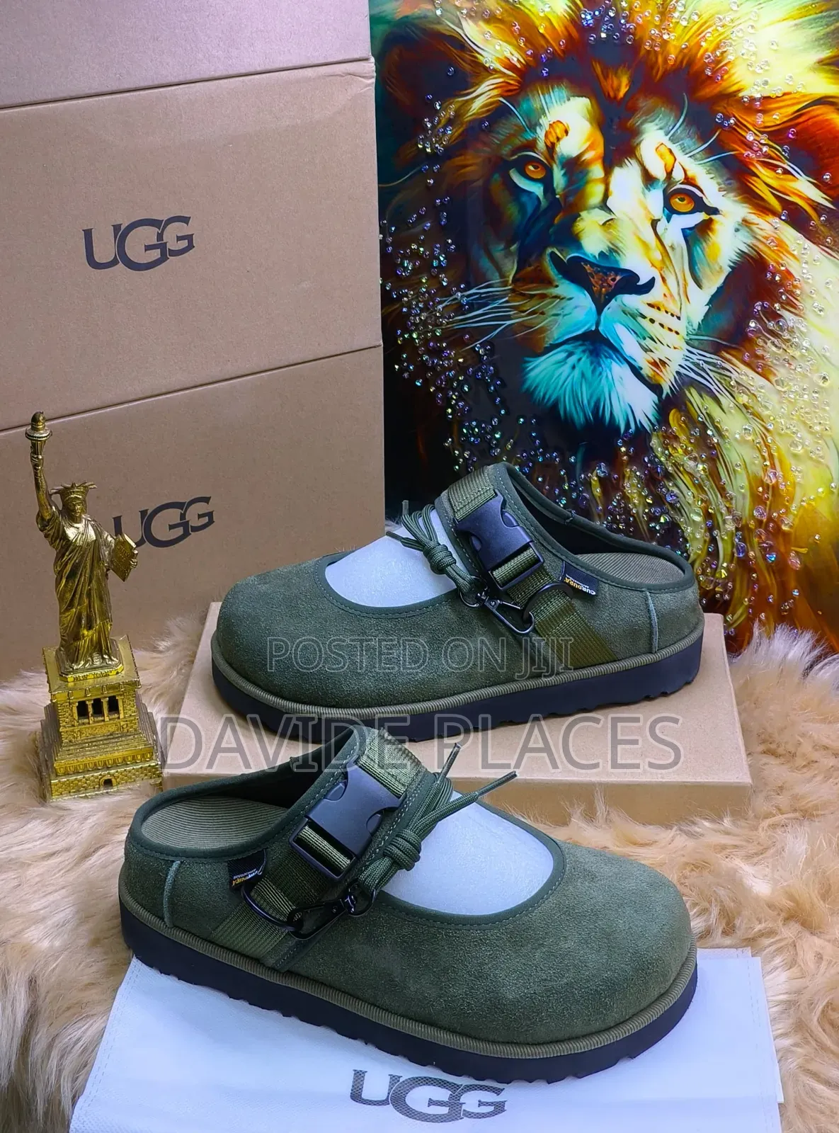 Quality Original Ugg Unisex Half Shoe, Available in Different Colours
