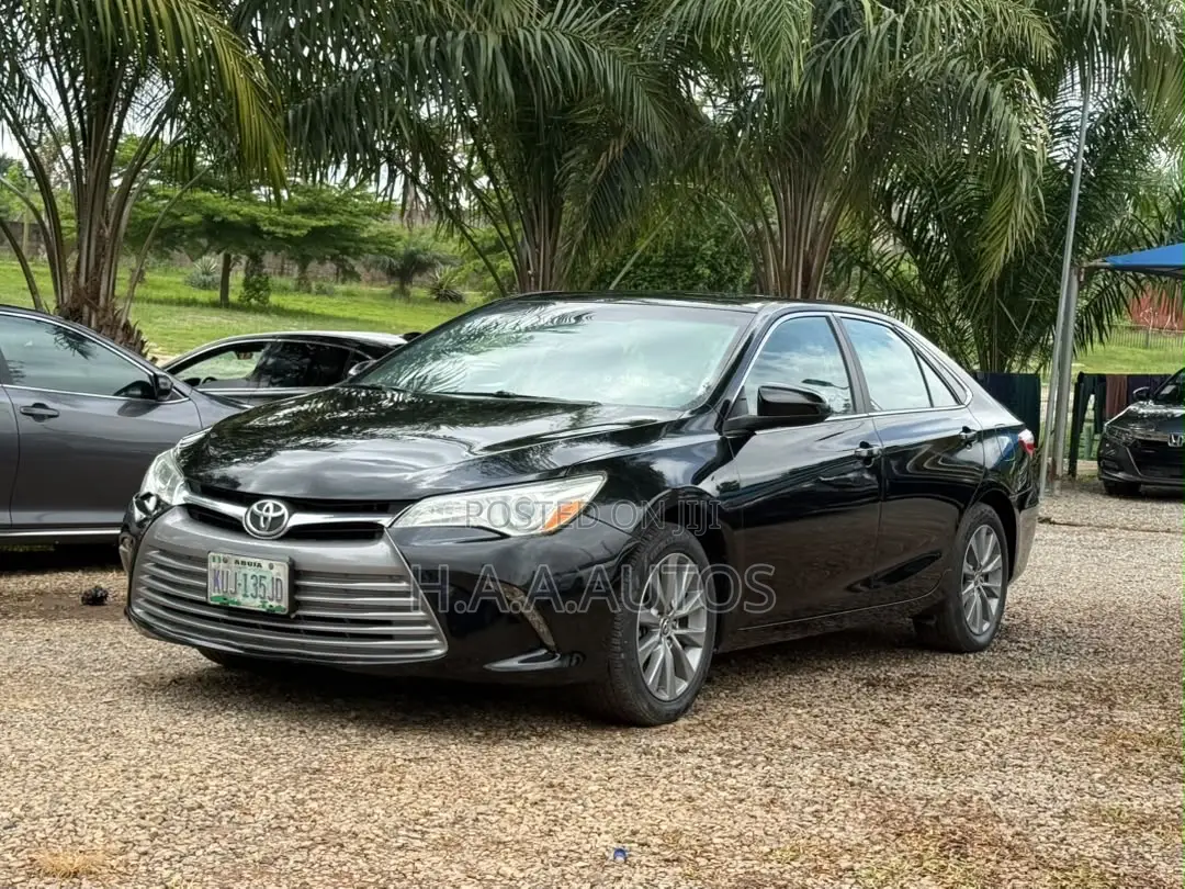 Toyota Camry XLE 4dr Sedan (2.5L 4cyl 6A) 2016 Black