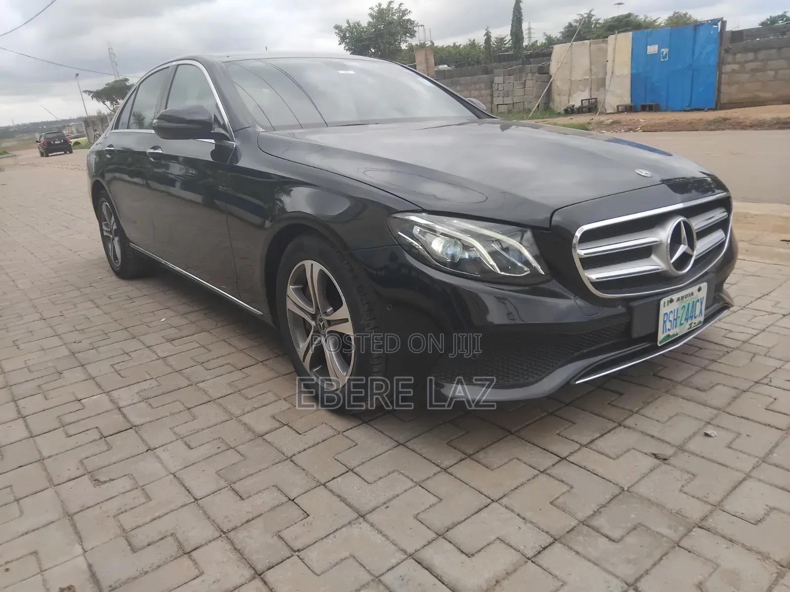 Mercedes-Benz E350 2023 Black