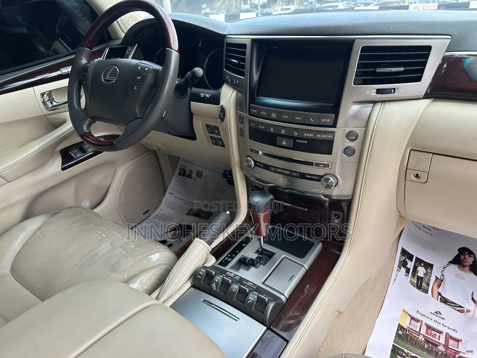 Lexus LX 570 AWD 2013 Gold