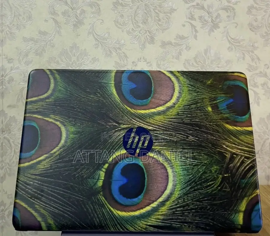 Laptop HP Stream 14-cb110nr 4GB Intel Celeron SSD 60GB