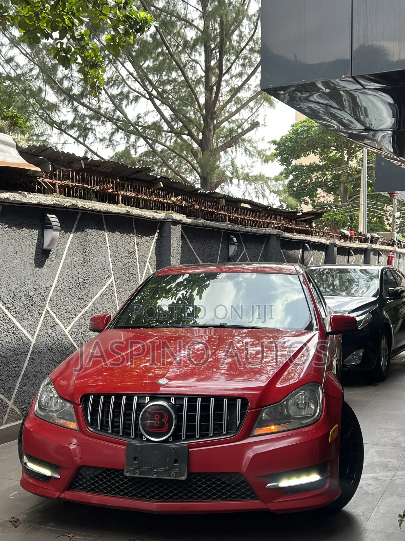 Mercedes-Benz C300 2012 Red
