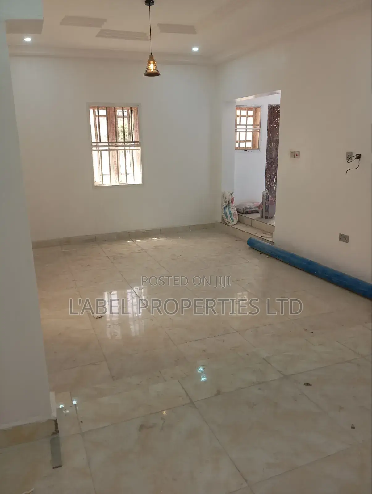 3bdrm Bungalow in Standard Estate for rent